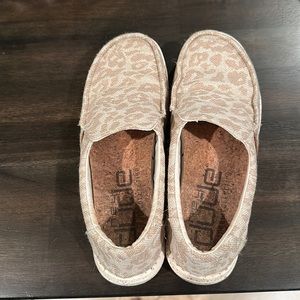 Hey Dude Misty Tan Woven Cheetah